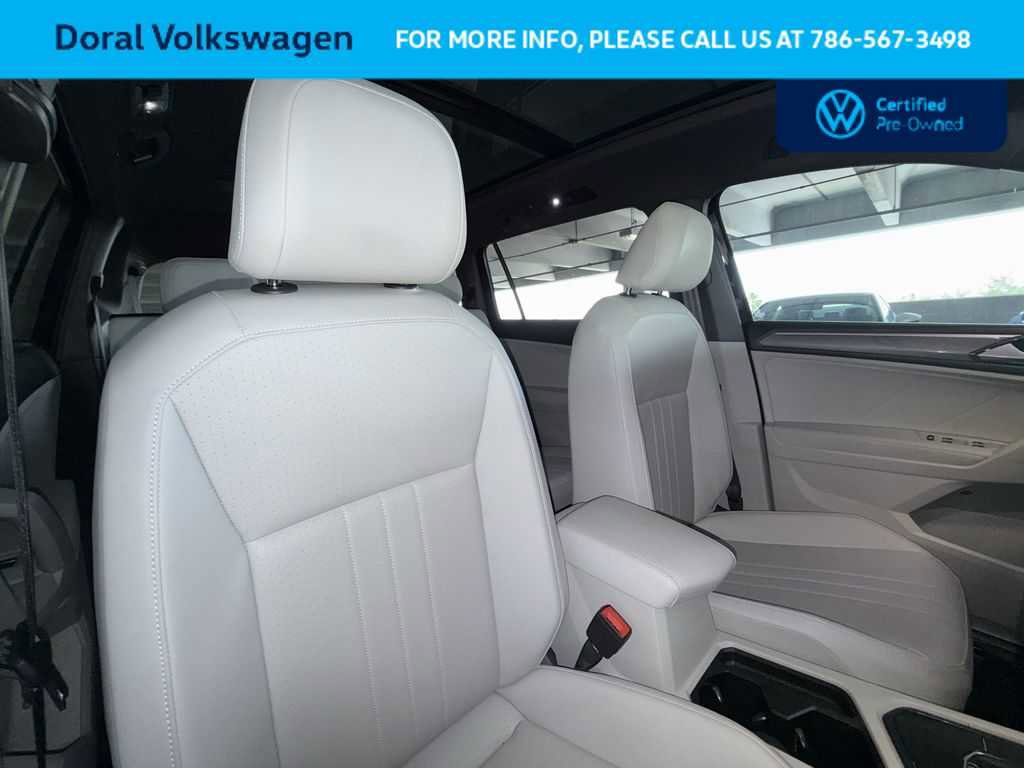 Used 2022 Volkswagen Tiguan SE R-Line FWD image 27