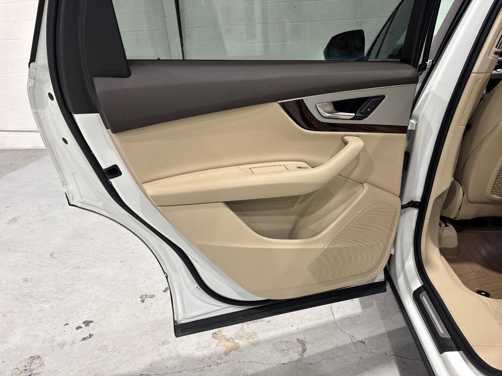 Used 2018 Audi Q7 2.0T Premium image 61