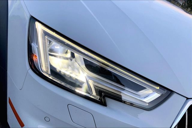 Used 2017 Audi A4 2.0T allroad Premium Plus w/ Premium Plus Package image 28