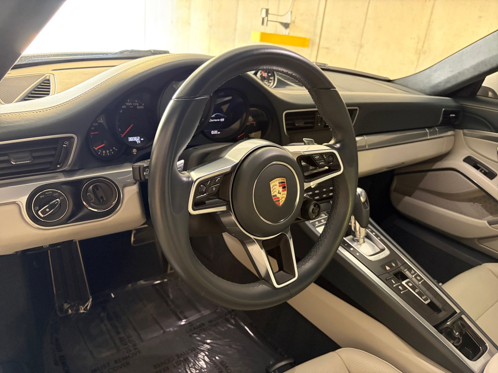 Certified 2019 Porsche 911 Carrera 4S AWD/4WD image 18