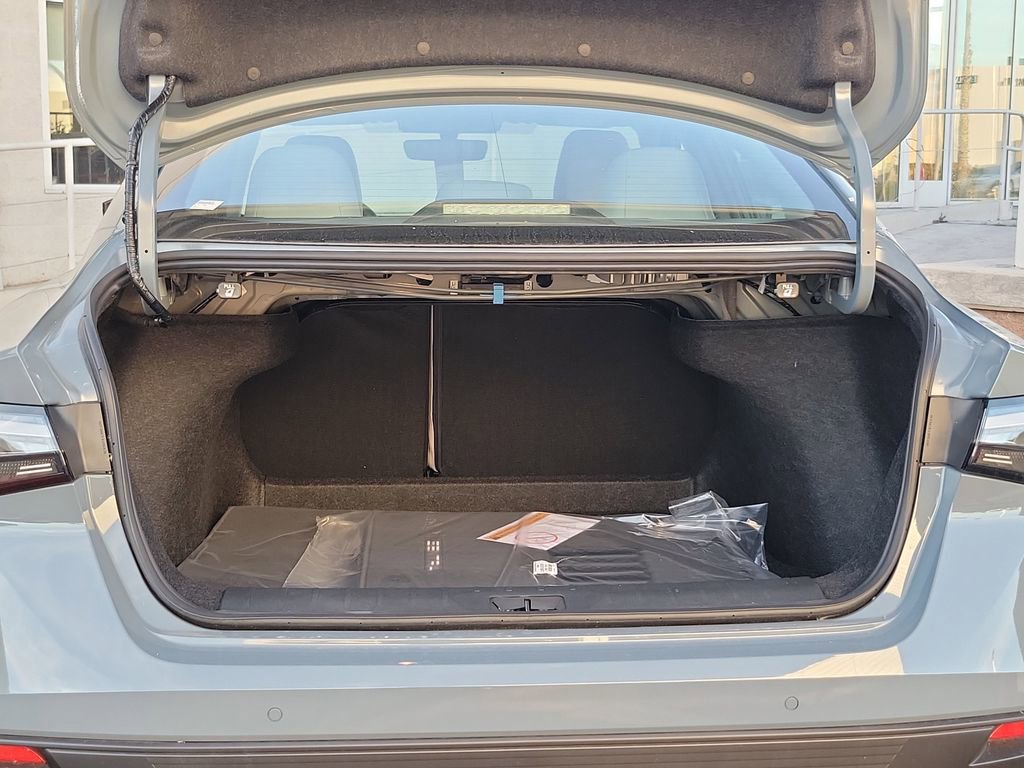 New 2026 Nissan Sentra SL w/ Floor Mat Package FWD image 16