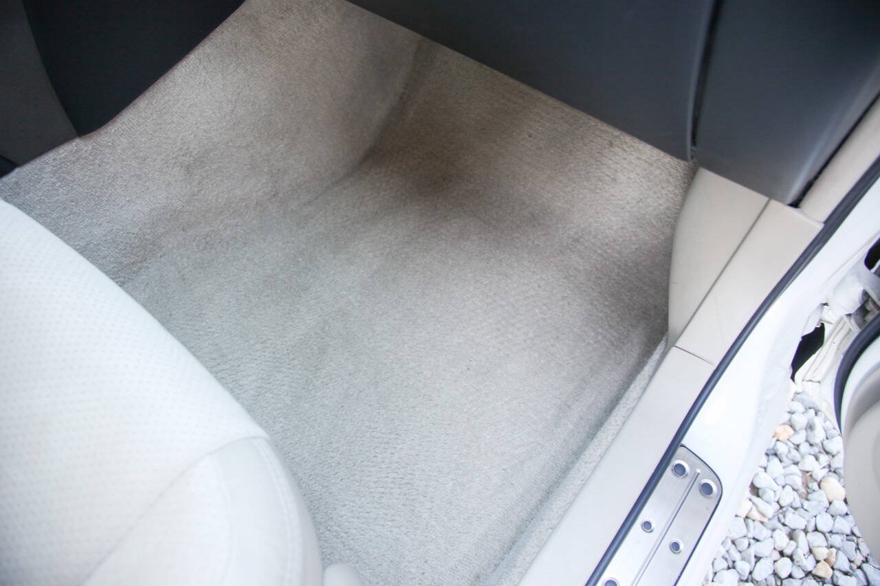 Used 2001 Lexus IS 300 w/ Leather Trim Pkg RWD image 68
