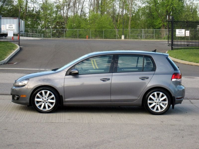 Used 2011 Volkswagen Golf TDI image 6