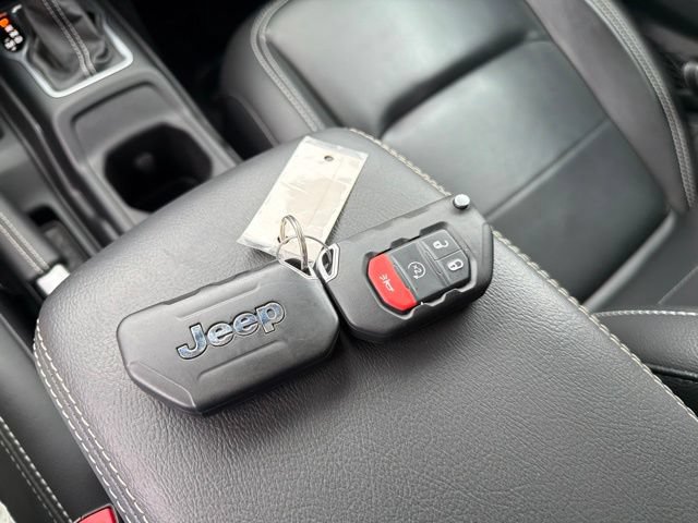 Used 2021 Jeep Gladiator Overland w/ Popular Equipment Package AWD/4WD image 20