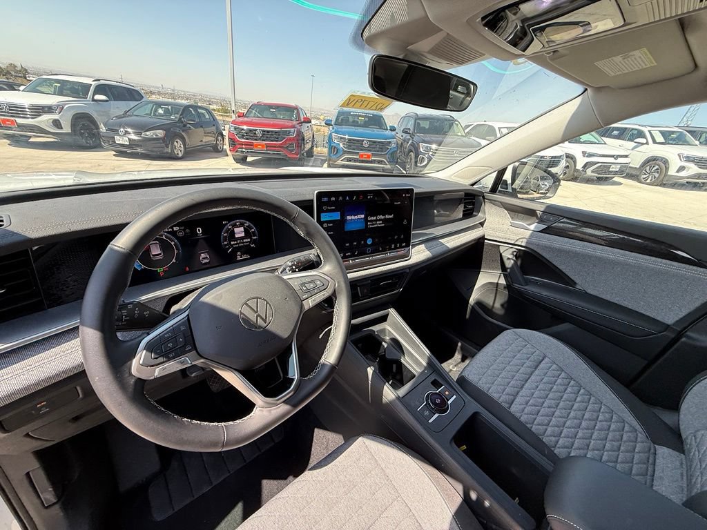 Certified 2025 Volkswagen Tiguan S FWD image 19