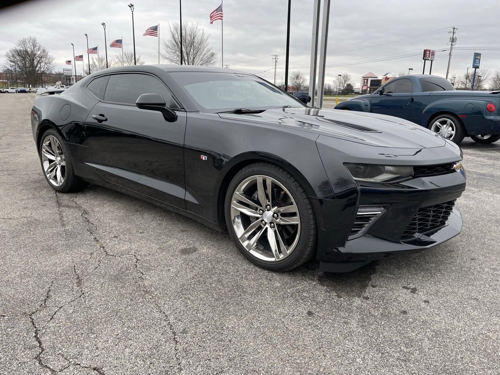Used 2017 Chevrolet Camaro SS image 3