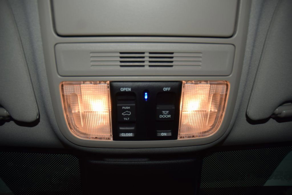 Used 2025 Honda Odyssey Elite image 45