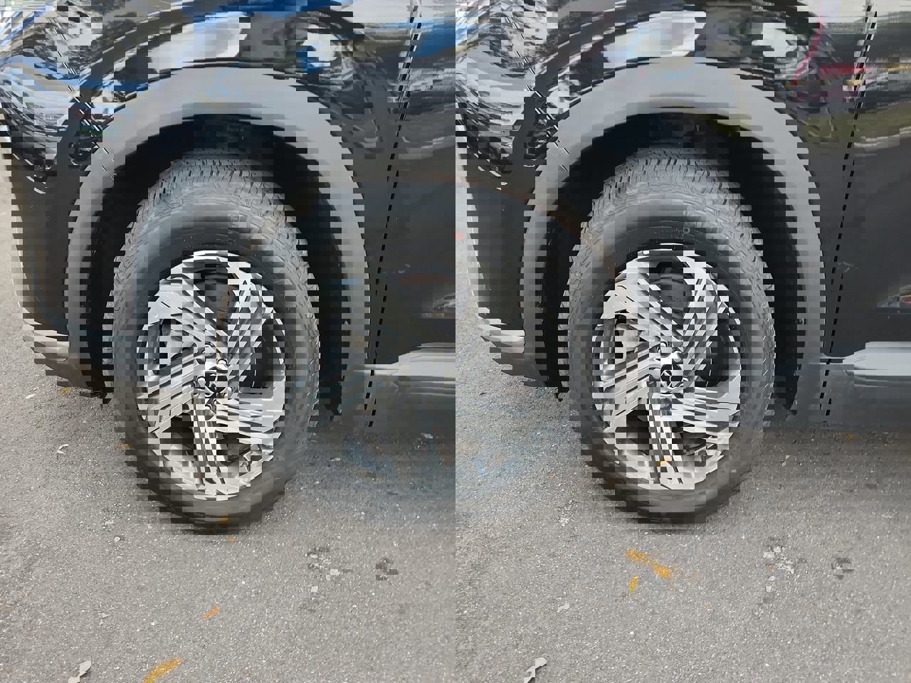 Used 2023 Hyundai Santa Fe SEL image 25