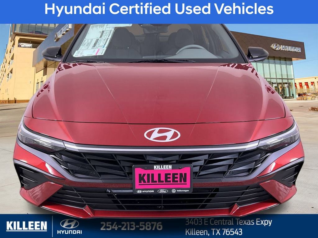 Used 2025 Hyundai Elantra Sport FWD image 2