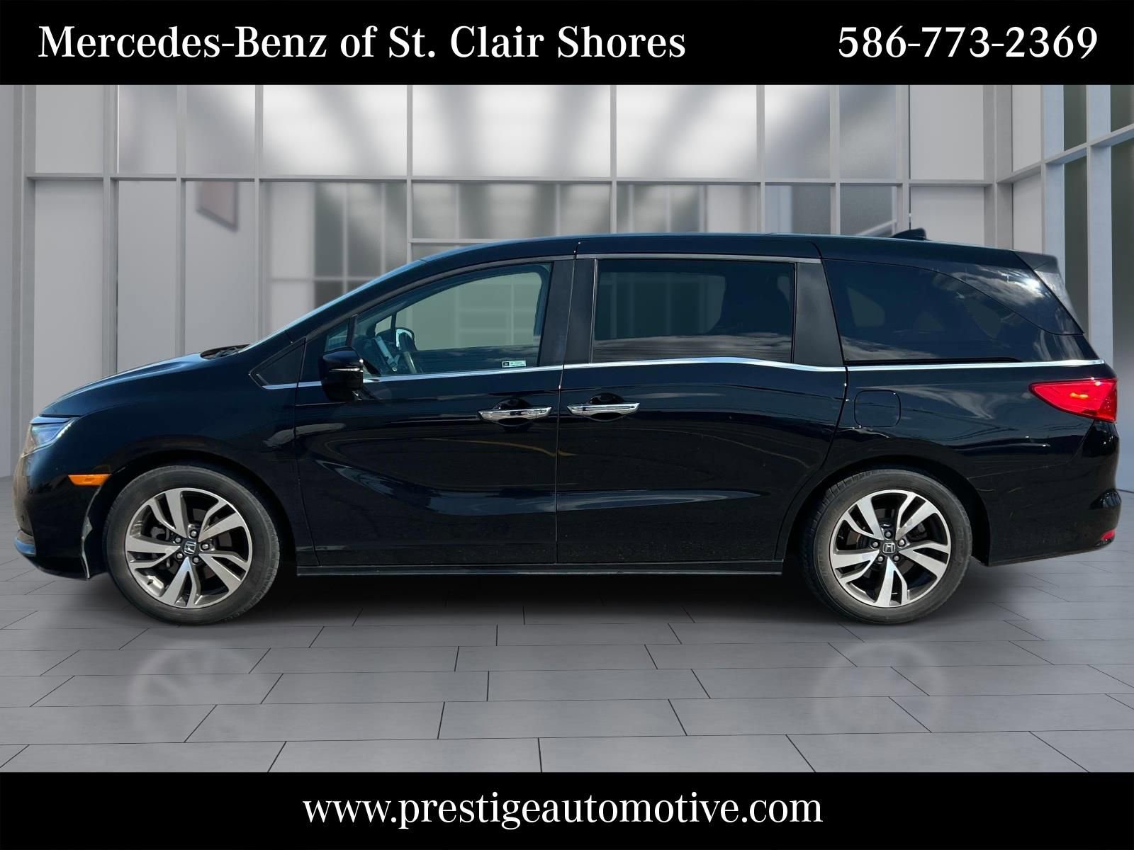 Used 2022 Honda Odyssey Touring image 2