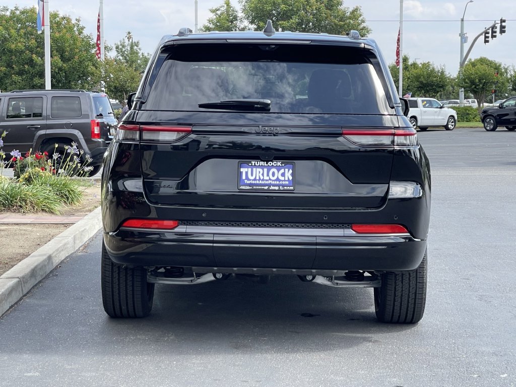 New 2026 Jeep Grand Cherokee Limited AWD/4WD image 7