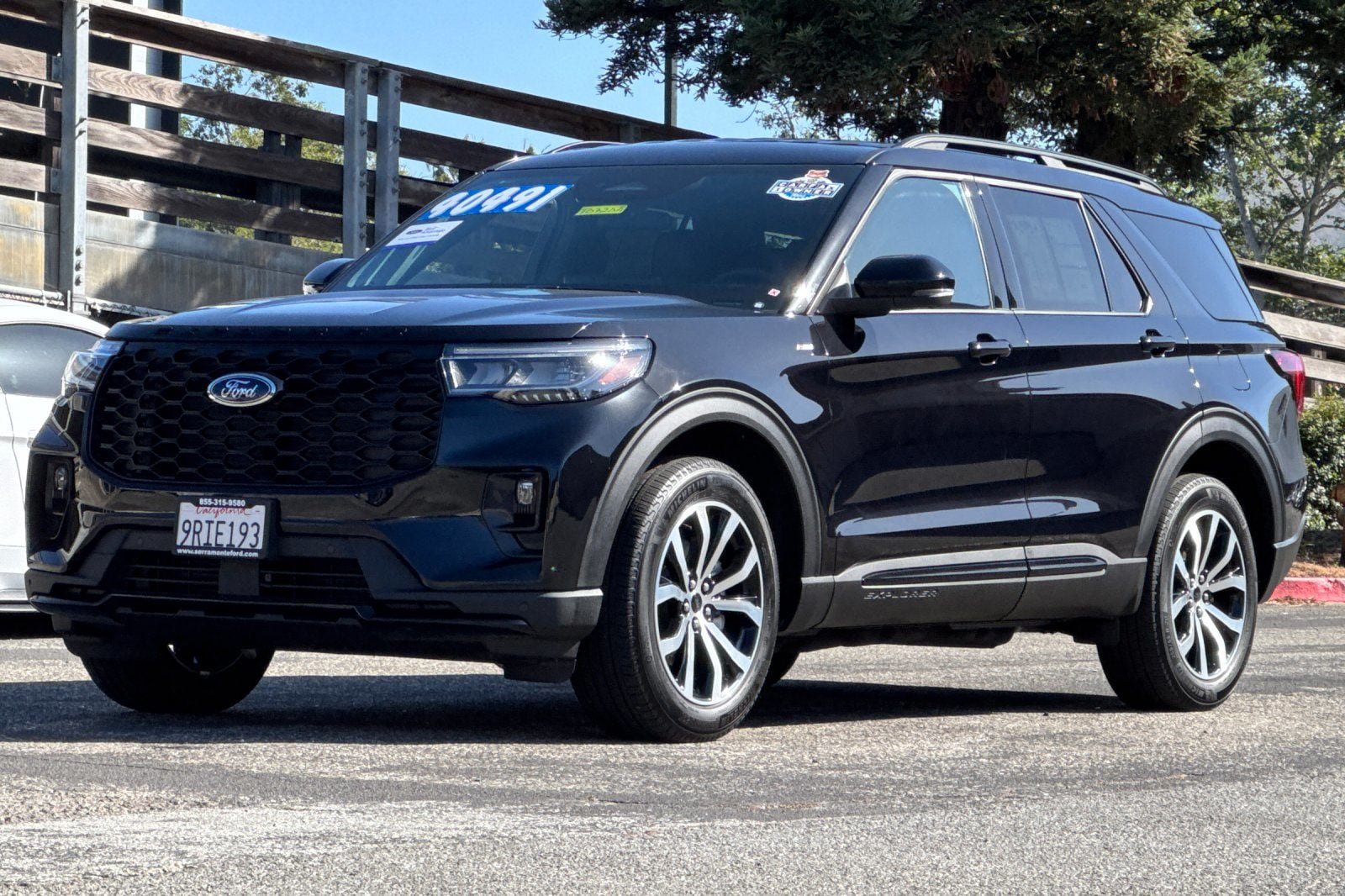 Certified 2025 Ford Explorer ST-Line AWD/4WD image 11