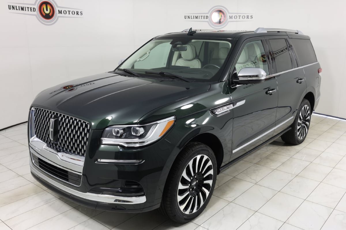 Used 2024 Lincoln Navigator Black Label AWD/4WD image 35