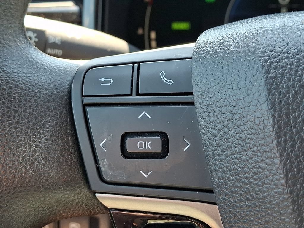 Used 2025 Toyota Camry LE FWD image 20