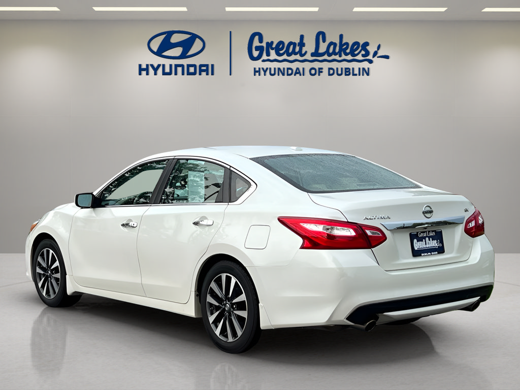 Used 2016 Nissan Altima 2.5 SV FWD image 3
