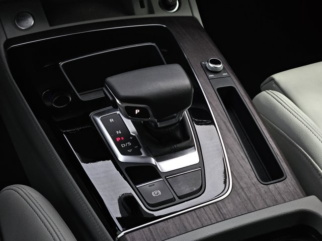 Certified 2023 Audi Q5 2.0T Premium Plus w/ Premium Plus Package AWD/4WD image 21