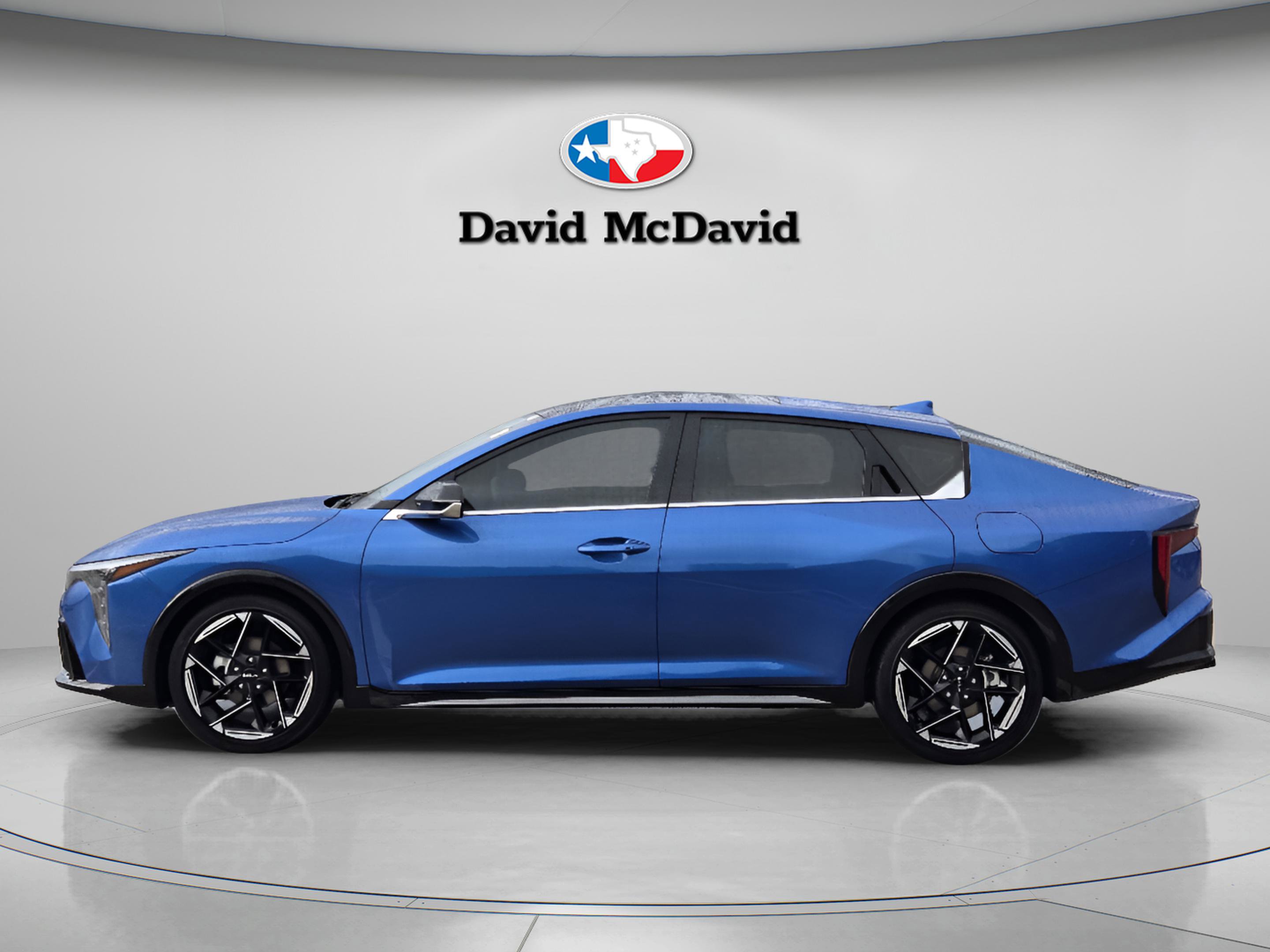 Used 2025 Kia K4 GT-Line w/ GT-Line Premium Package FWD image 2