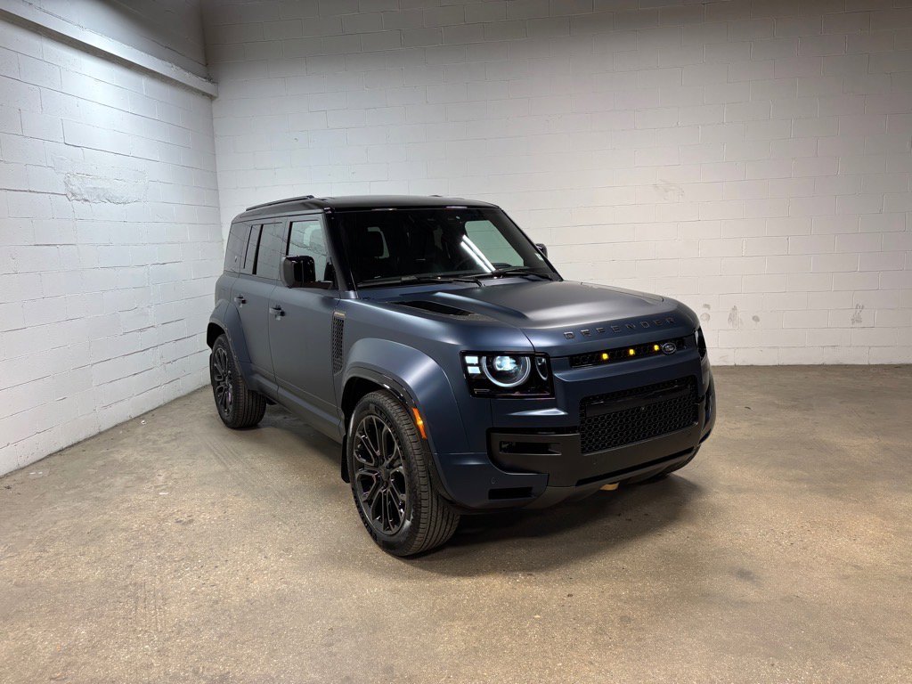 New 2026 Land Rover Defender 110 OCTA image 4