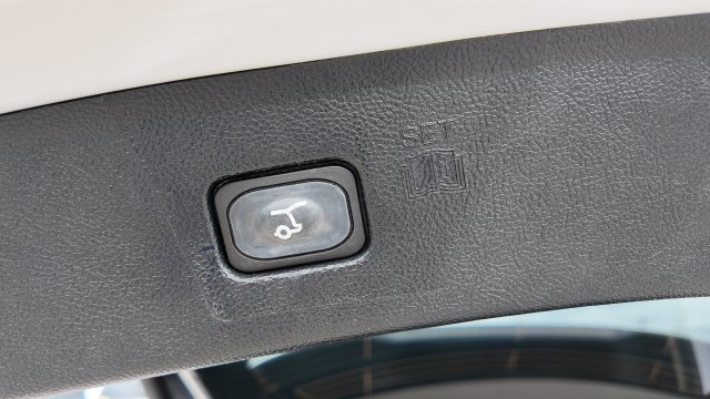 Used 2021 Ford Edge SEL w/ Convenience Package AWD/4WD image 16