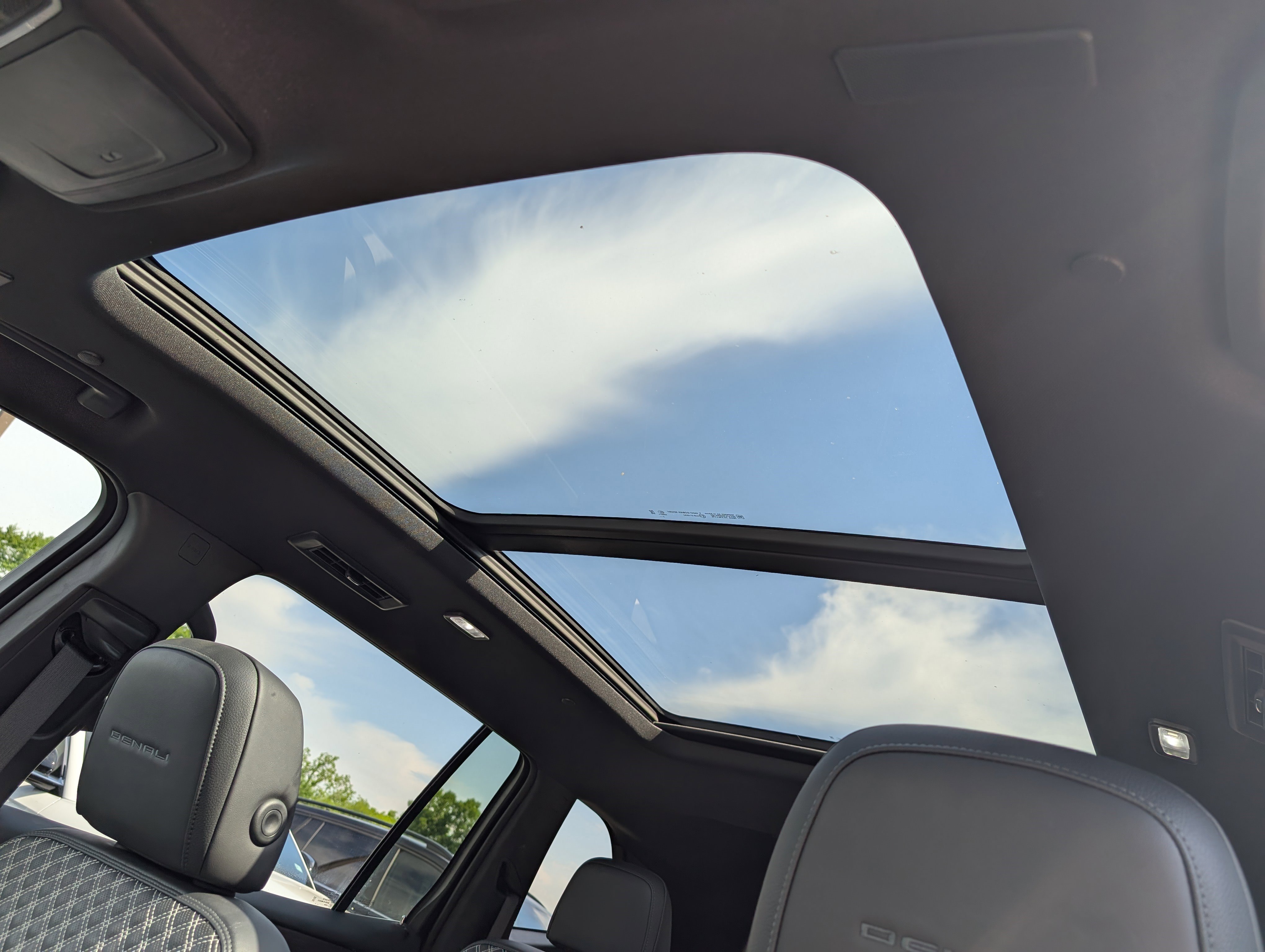 Used 2024 GMC Acadia Denali FWD image 15