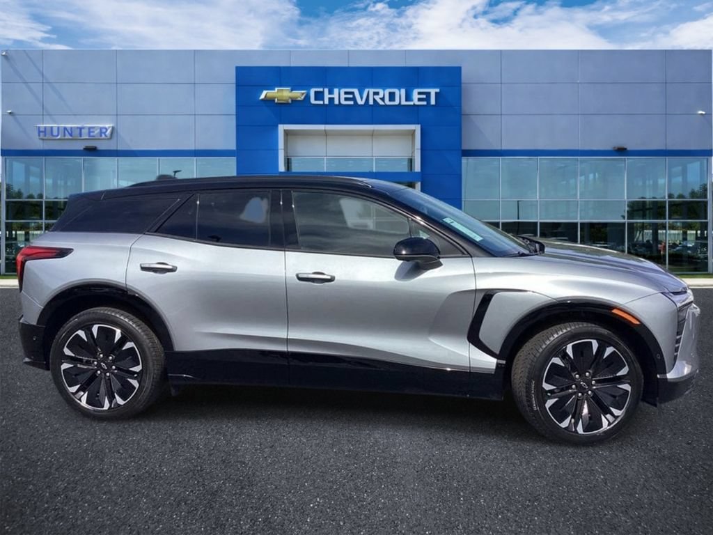 New 2026 Chevrolet Blazer EV RS w/ Super Cruise Package FWD image 5