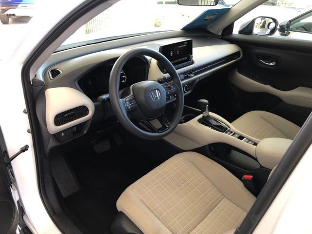 Certified 2025 Honda HR-V LX image 33