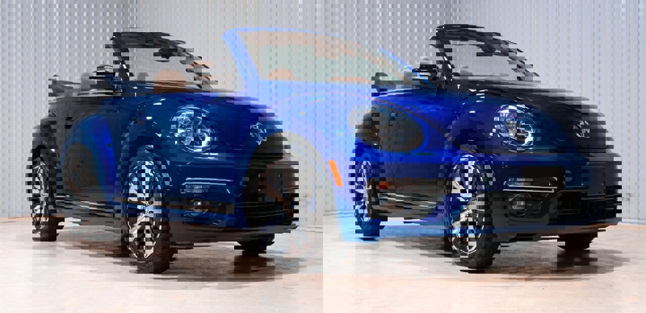 Used 2013 Volkswagen Beetle 2.0T image 8