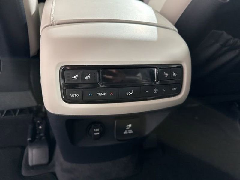 Used 2025 Hyundai Palisade Calligraphy image 19