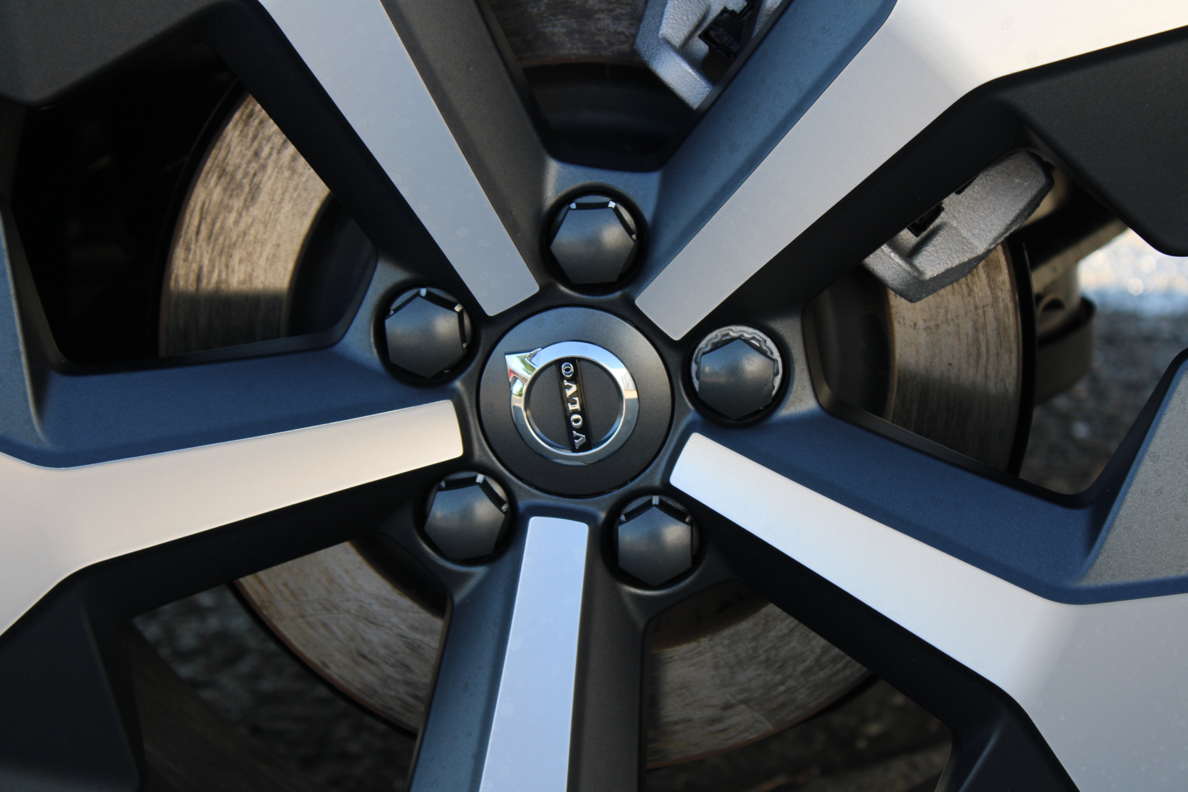 New 2025 Volvo XC40 B5 Plus w/ Protection Package Premier image 50