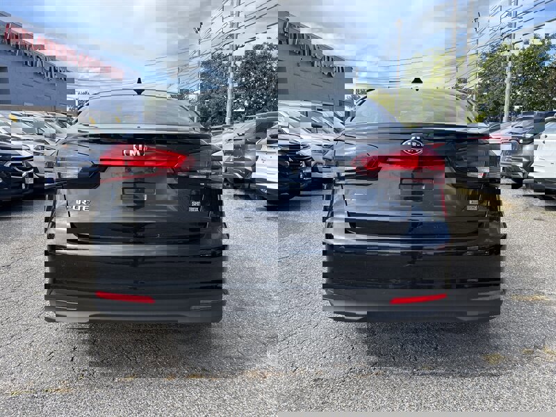 Used 2017 Kia Forte LX image 5