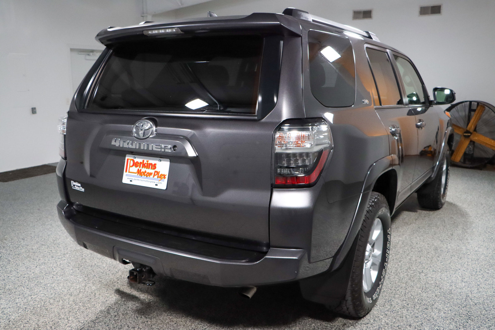 Used 2019 Toyota 4Runner SR5 image 7