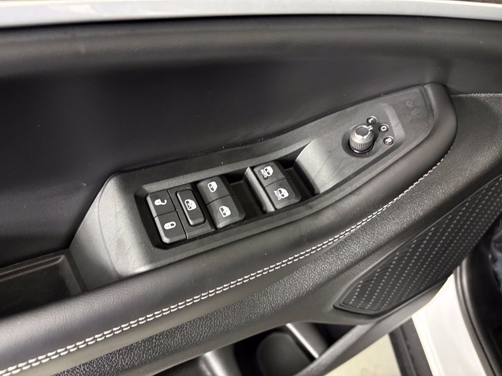 New 2026 Jeep Grand Cherokee Altitude RWD image 14