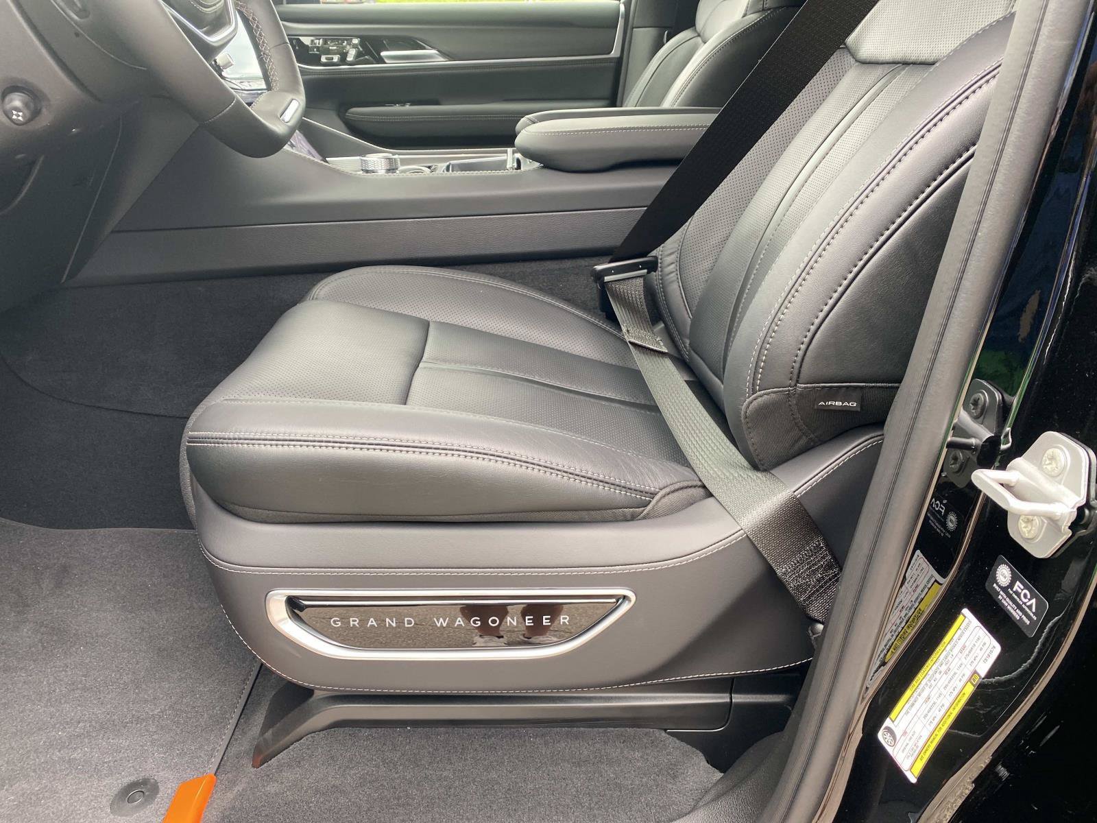 New 2026 Jeep Grand Wagoneer Summit AWD/4WD image 13