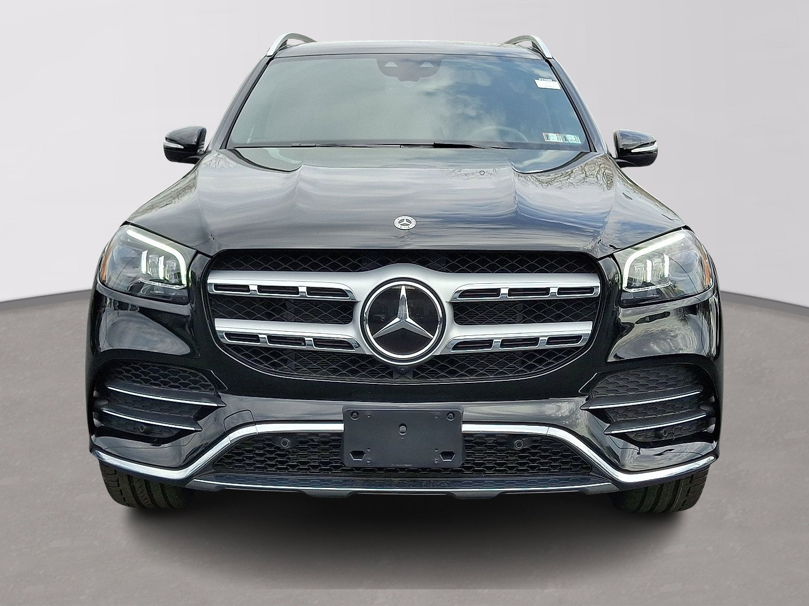 Used 2023 Mercedes-Benz GLS 450 4MATIC image 2
