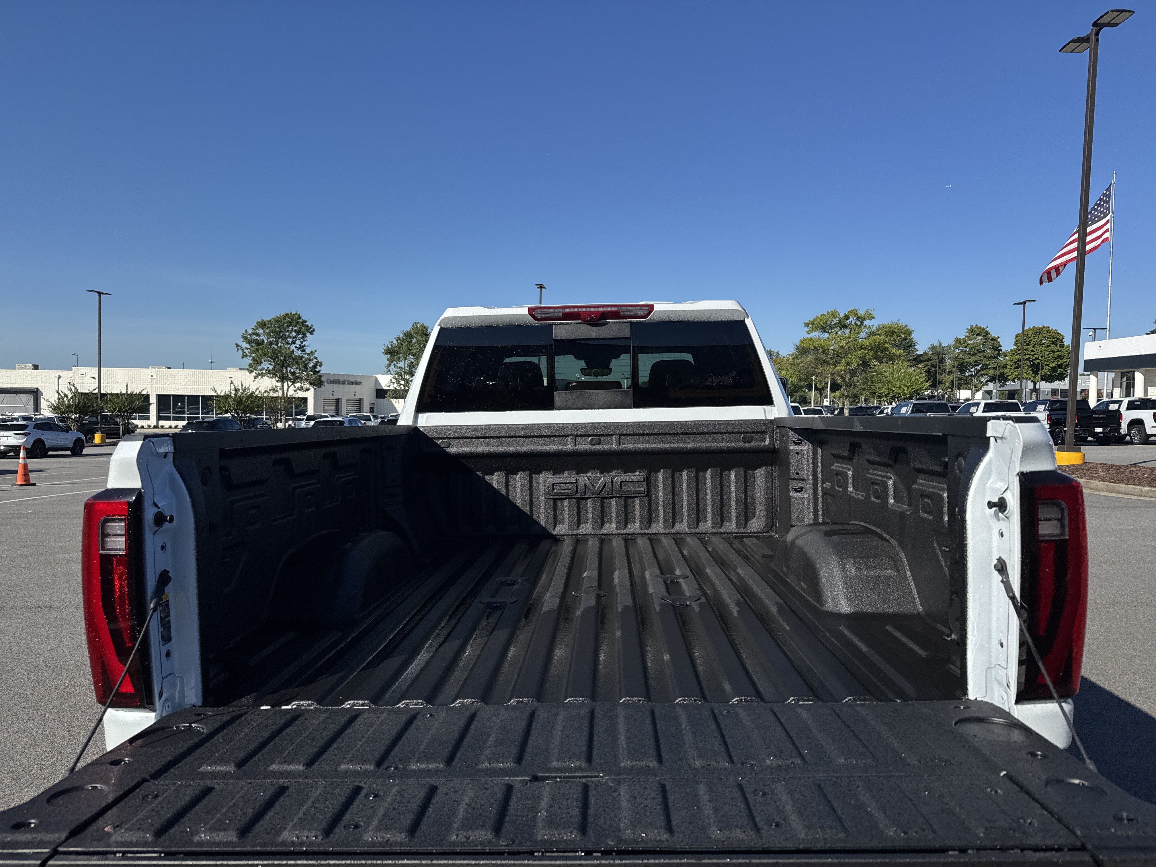 New 2026 GMC Sierra 2500 Denali Ultimate w/ LPO, Black Badging Package AWD/4WD image 34
