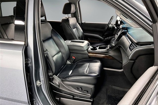 Used 2019 Chevrolet Tahoe LT w/ Luxury Package image 28