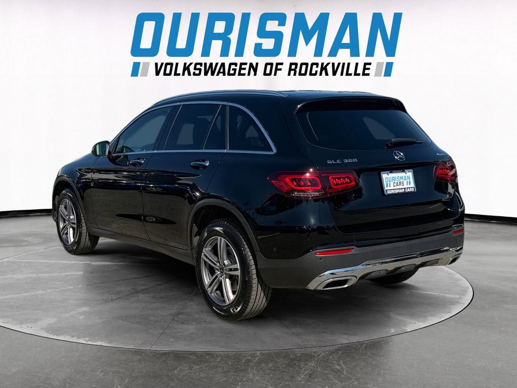 Used 2021 Mercedes-Benz GLC 300 4MATIC w/ Premium Package image 4
