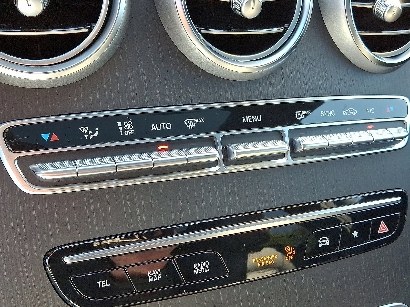 Used 2021 Mercedes-Benz GLC 300 4MATIC image 16