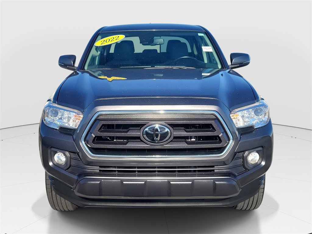 Used 2022 Toyota Tacoma SR5 w/ Technology Package image 2