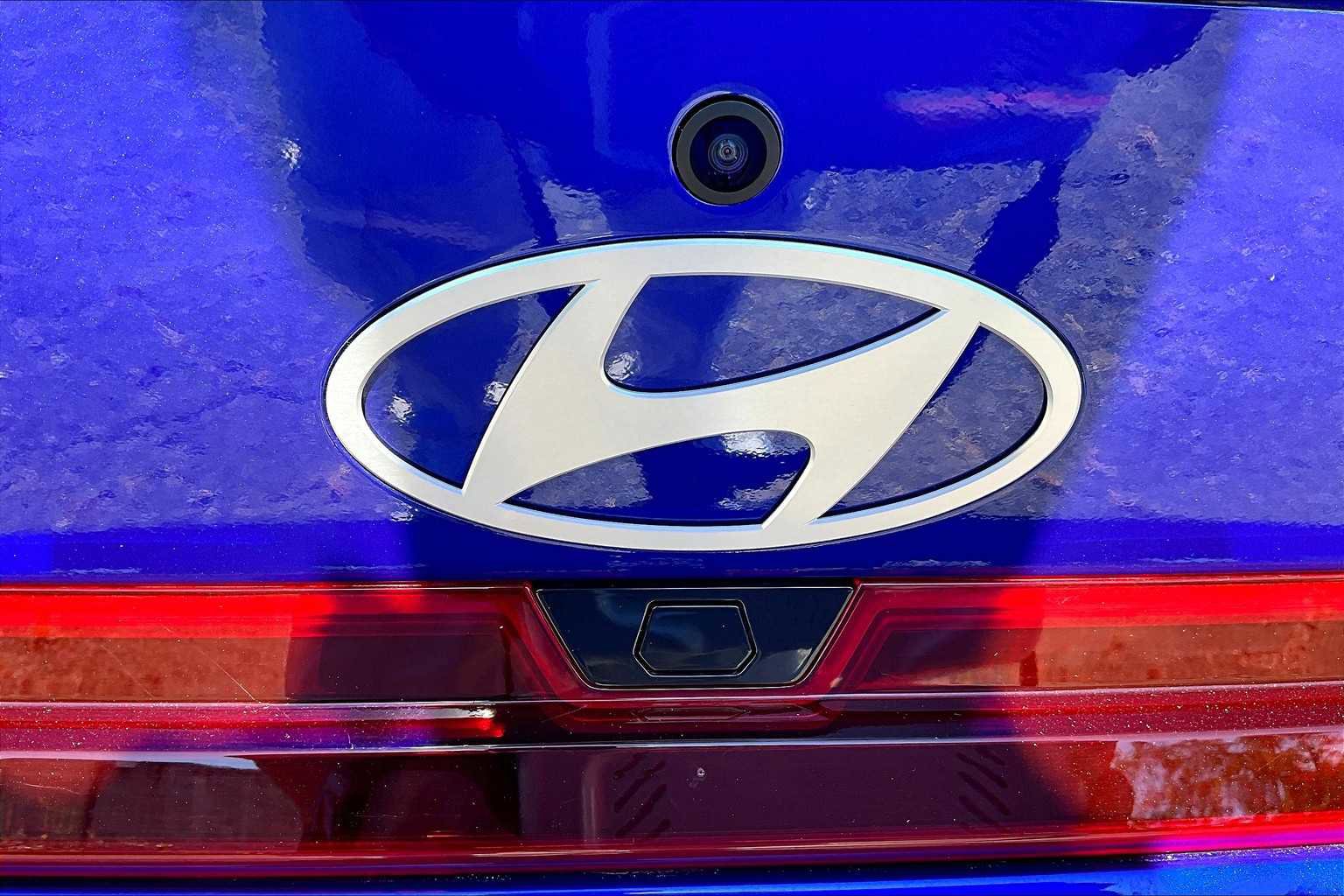 Used 2025 Hyundai Elantra Sport image 30