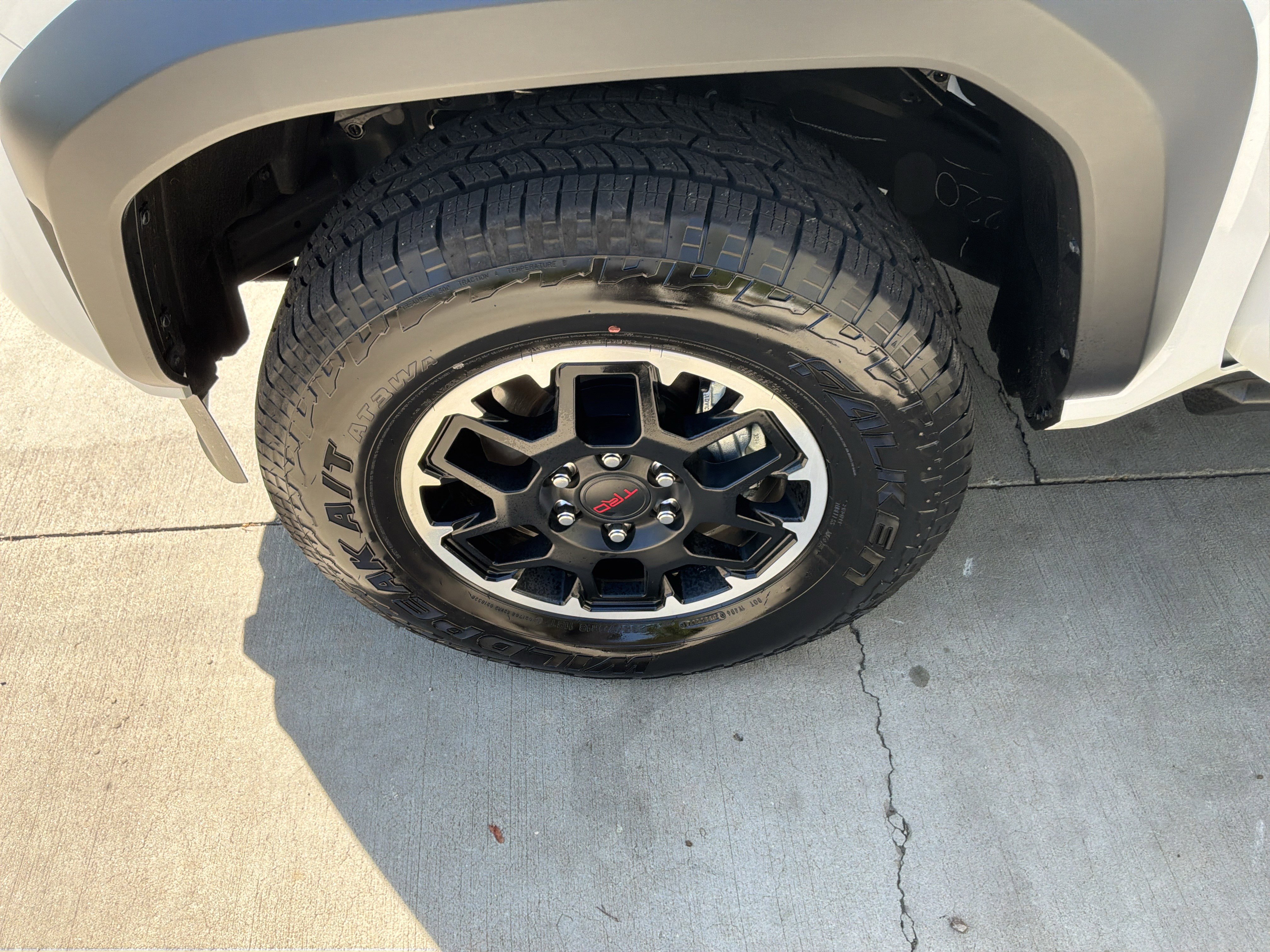 Used 2024 Toyota Tacoma TRD Off-Road AWD/4WD image 13