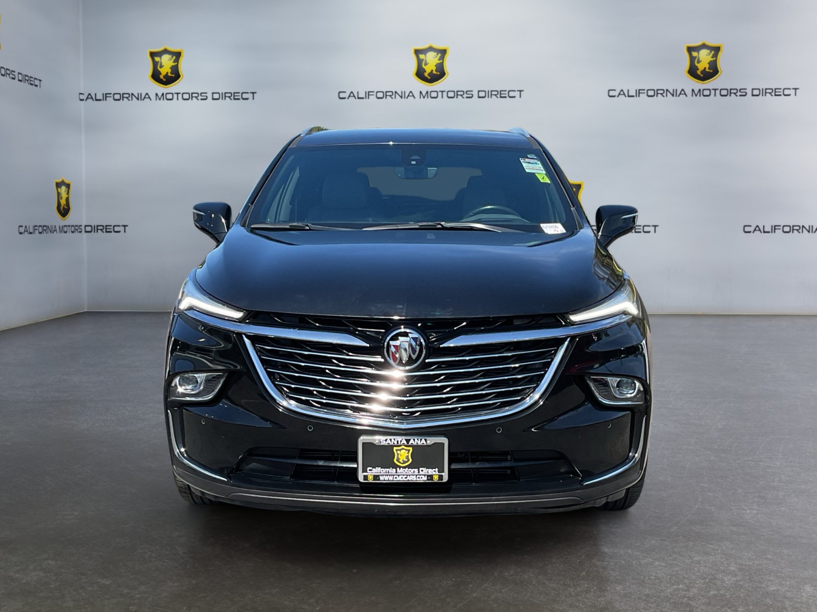 Used 2024 Buick Enclave Premium AWD/4WD image 2