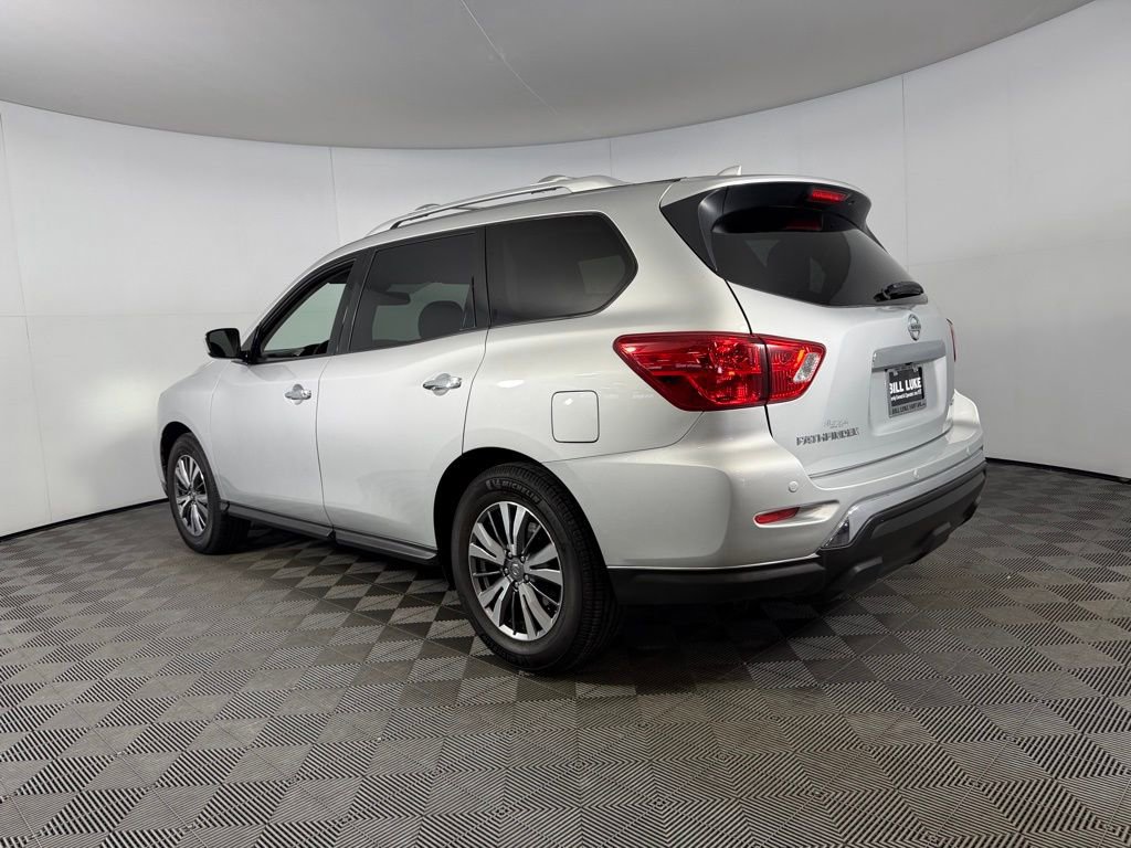 Used 2020 Nissan Pathfinder SV image 9