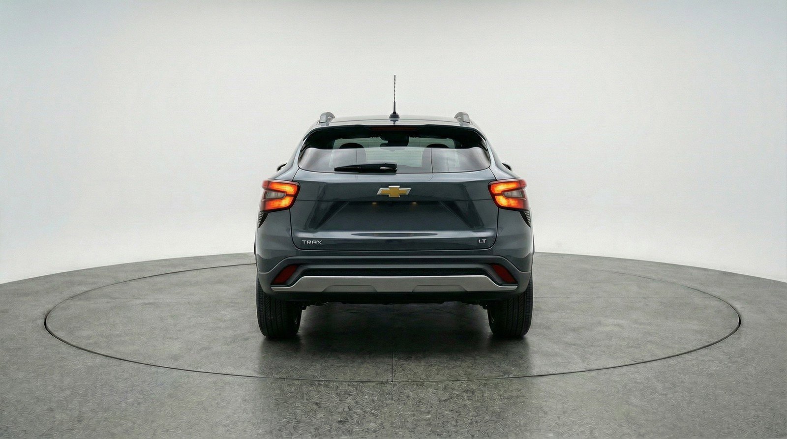 Used 2025 Chevrolet Trax LT image 7