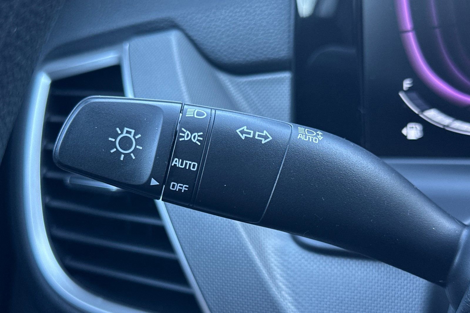 Certified 2026 Kia Seltos LX image 37