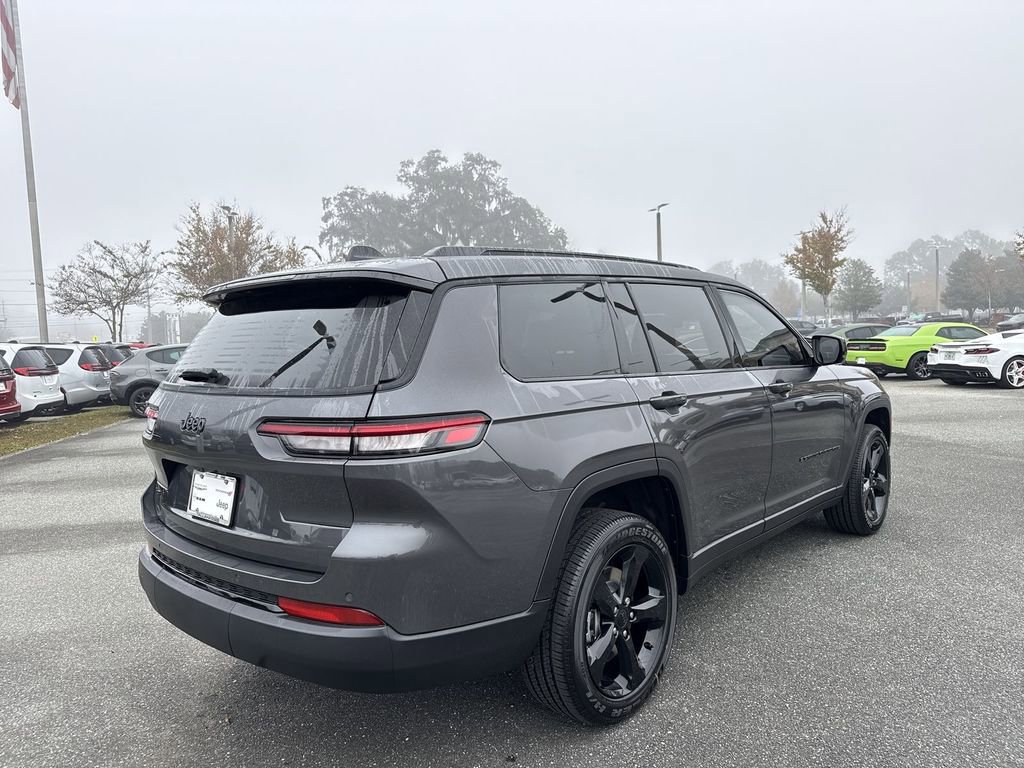 New 2025 Jeep Grand Cherokee L Altitude image 3