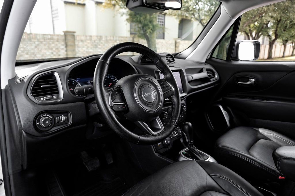 Used 2021 Jeep Renegade Limited image 25