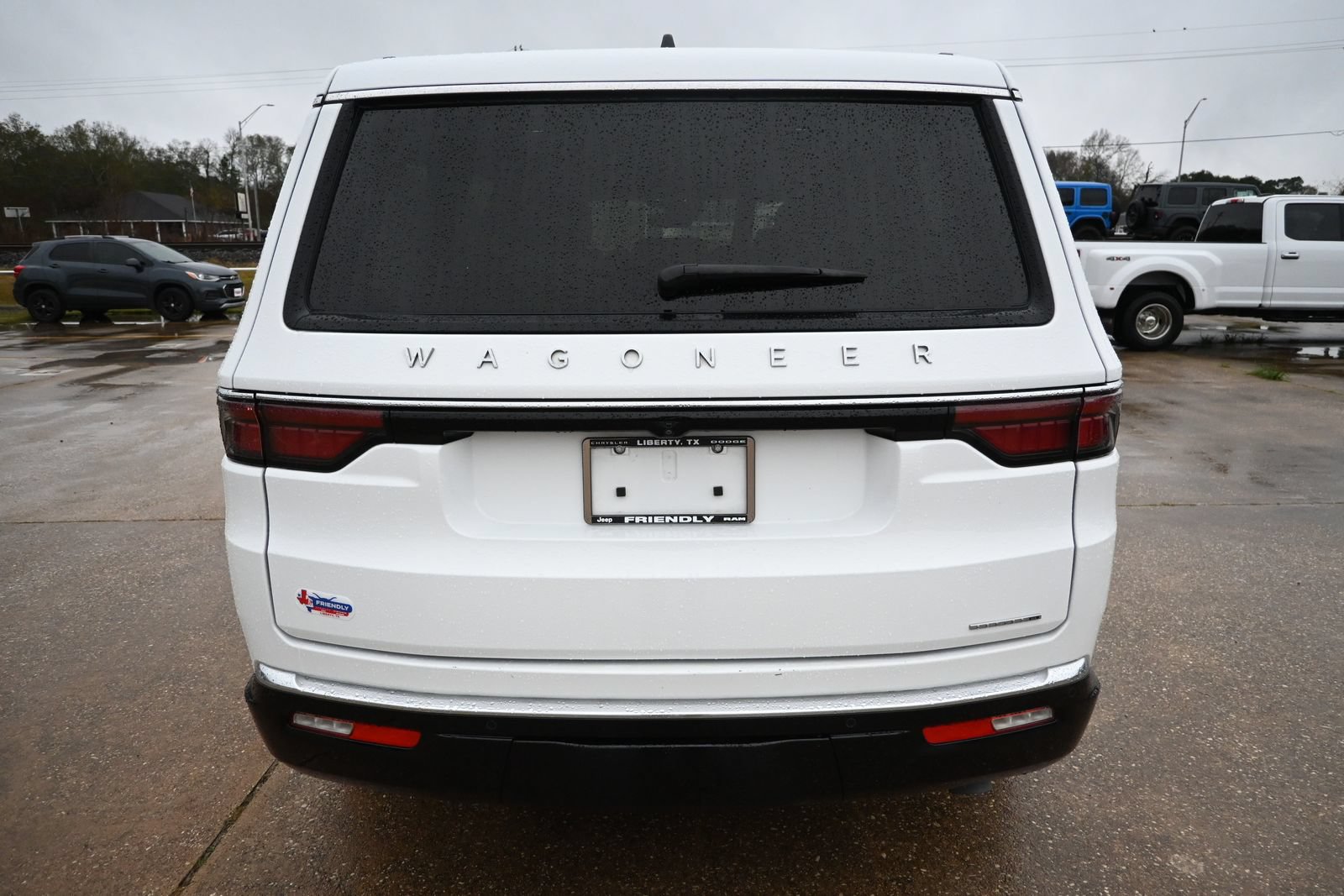 Used 2024 Jeep Wagoneer Series III AWD/4WD image 29