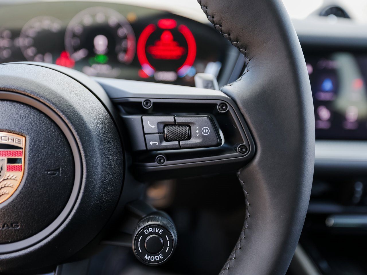 New 2026 Porsche Cayenne E-Hybrid Coupe image 16