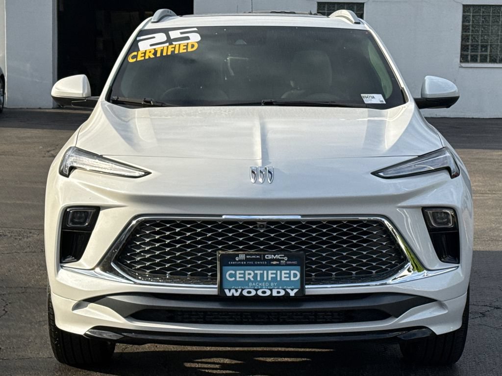 Certified 2025 Buick Encore GX Avenir w/ Avenir Technology Package AWD/4WD image 4